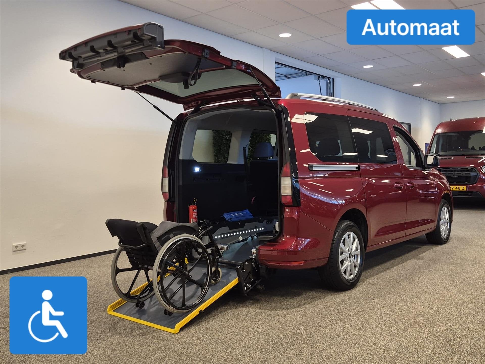 Ford Tourneo Connect L2 Rolstoelauto Automaat 5+1, Automaat, 12 maanden, Stof, Bedrijf
