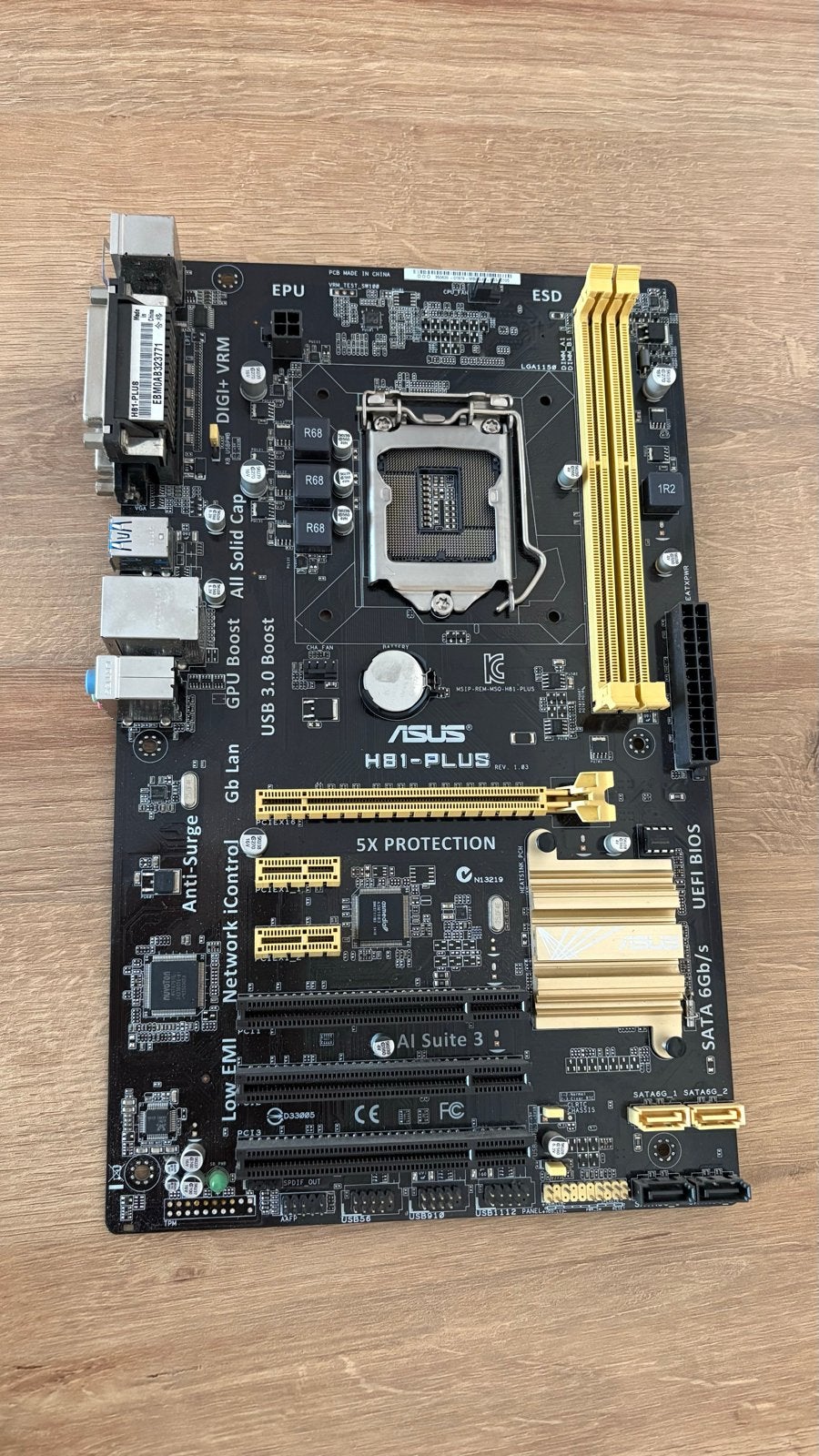 ASUS H81I-PLUS Moederbord -, Computers en Software, Moederborden, Ophalen of Verzenden, Zo goed als nieuw, Intel, DDR3