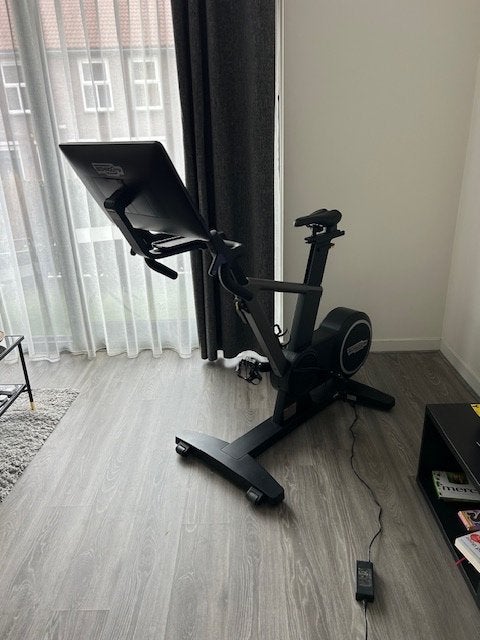 Technogym Ride, Sport en Fitness, Ophalen, Zo goed als nieuw, Hometrainer