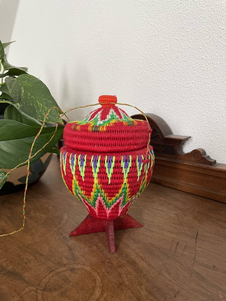 Rijstmandje, Antiek en Kunst, Overige herkomsten, Ophalen of Verzenden, Overige typen, Kunststof