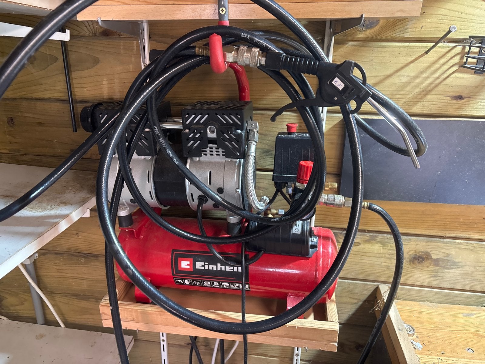 Einhell Compressor TE-AC 110/6 Silent Plus als nieuw!, Ophalen, 6 tot 10 bar, Zo goed als nieuw, 200 tot 400 liter/min