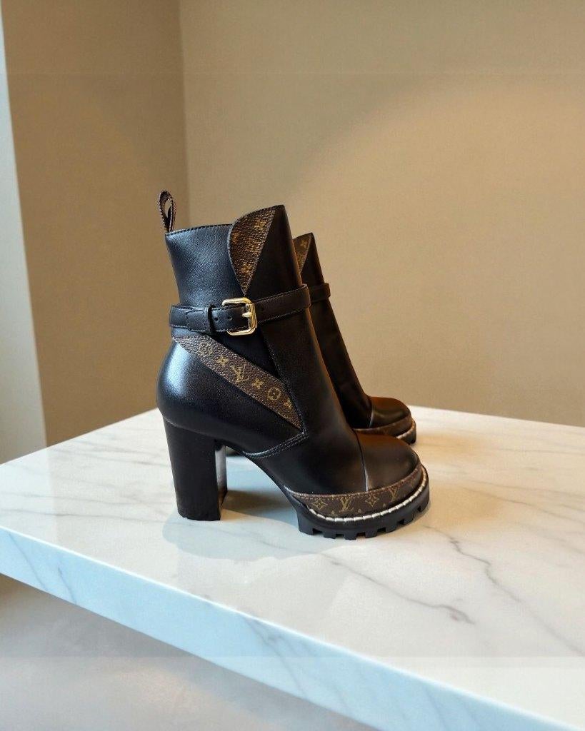 Louis Vuitton Star Trail Ankle Boots, Ophalen, Zo goed als nieuw, Zwart, Lage of Enkellaarzen