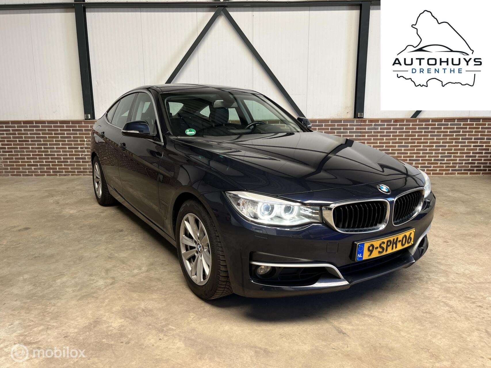 BMW 3-serie Gran Turismo 320i High Executive LEER/CAMERA/STO, Auto's, BMW, Automaat, Achterwielaandrijving, Gebruikt, Euro 6