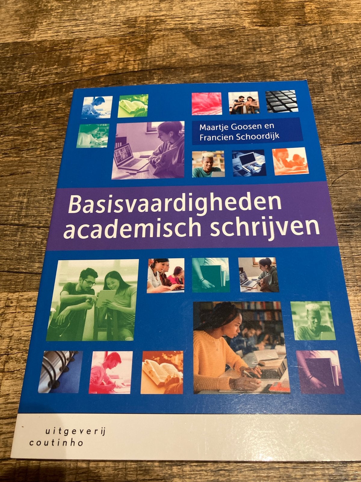 Basisvaardigheden academisch schrijven - Maartje Goosen, Boeken, Studieboeken en Cursussen, Ophalen of Verzenden, Zo goed als nieuw