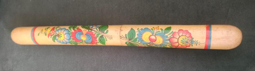 Vintage jaren '70 houten handgeschilderde breinaalden koker, Hobby en Vrije tijd, Breien en Haken, Ophalen of Verzenden, Gebruikt