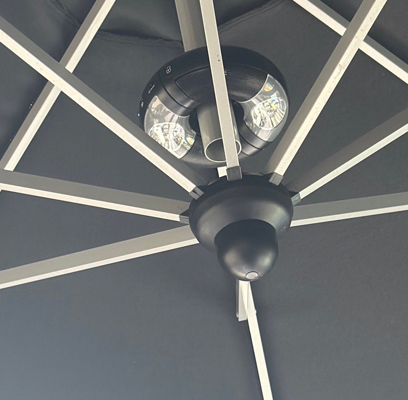 Parasol bleutooth speaker met led verlichting zweef staand, Ophalen of Verzenden, Zo goed als nieuw, Minder dan 5 meter
