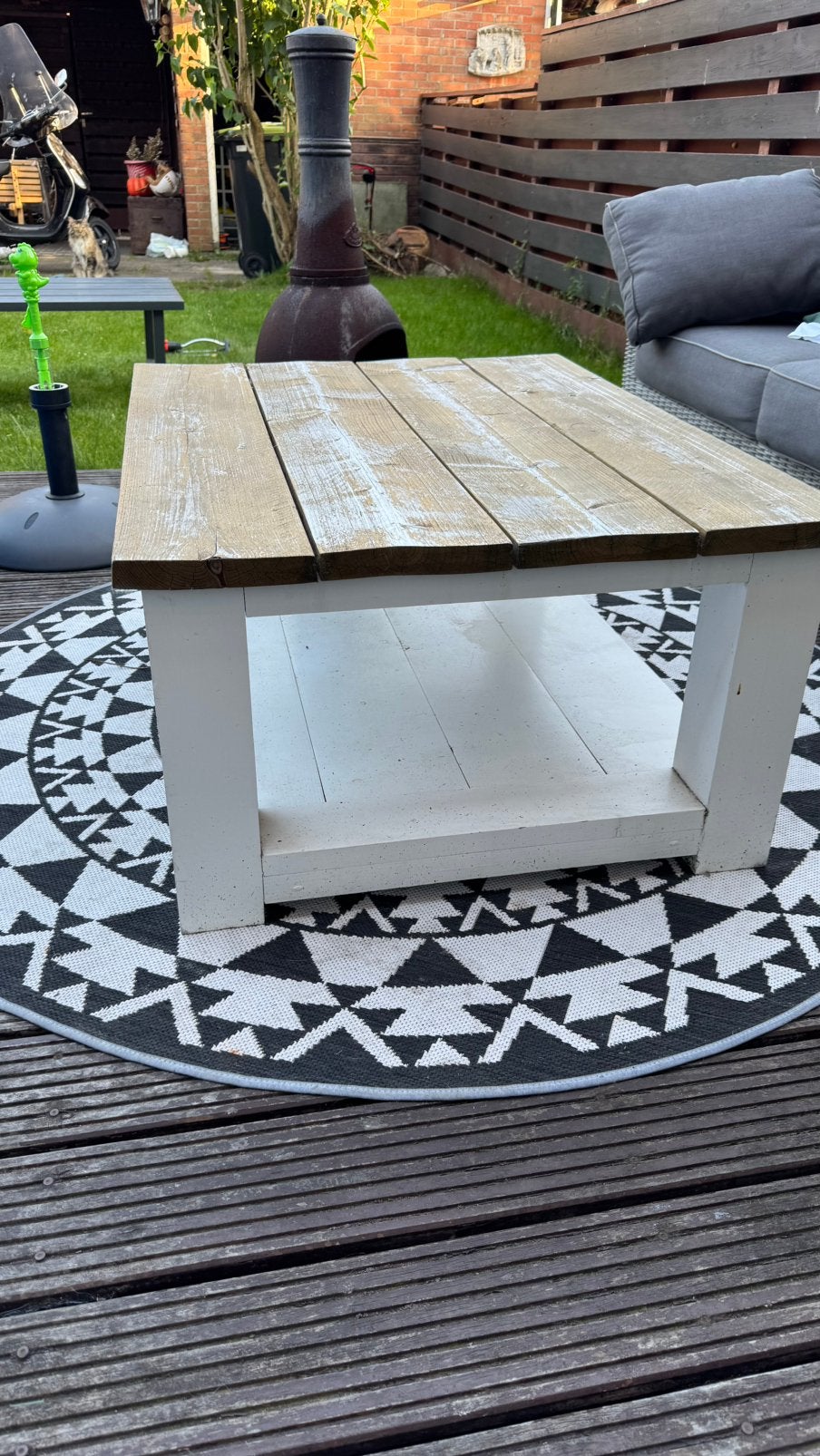 GRATIS Robuuste tafel, Ophalen, 200 cm of meer, 50 tot 100 cm, Zo goed als nieuw