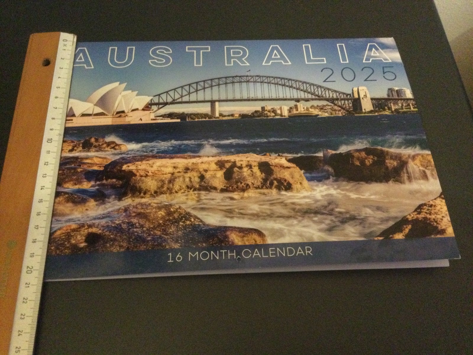 Supermooie kalender uit Australië 2025. Voor de verzamelaar, Ophalen of Verzenden, 1980 tot heden, Buitenland, Tijdschrift