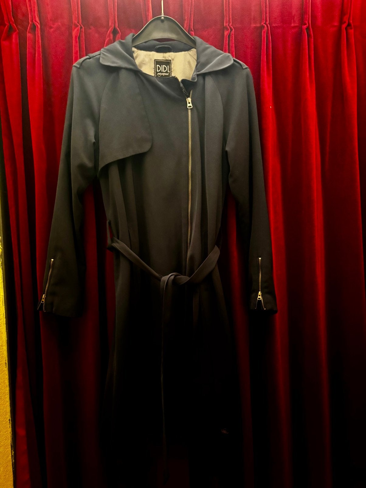 Super mooie vintage trenchcoat, Kleding | Dames, Ophalen of Verzenden, Zo goed als nieuw, Maat 38/40 (M), Blauw