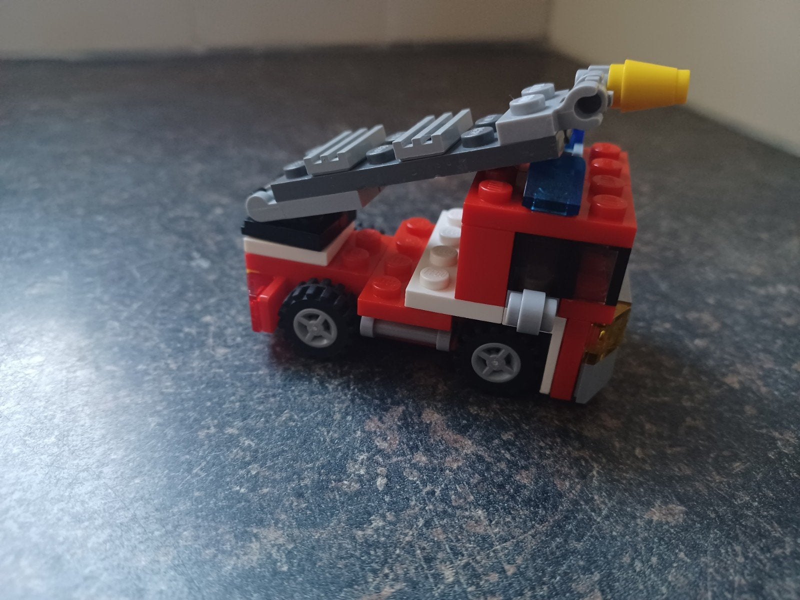 Lego creator 6911 mini fire truck 3-in-1, Lego, Inclusief instructies, Ophalen of Verzenden, Zo goed als nieuw