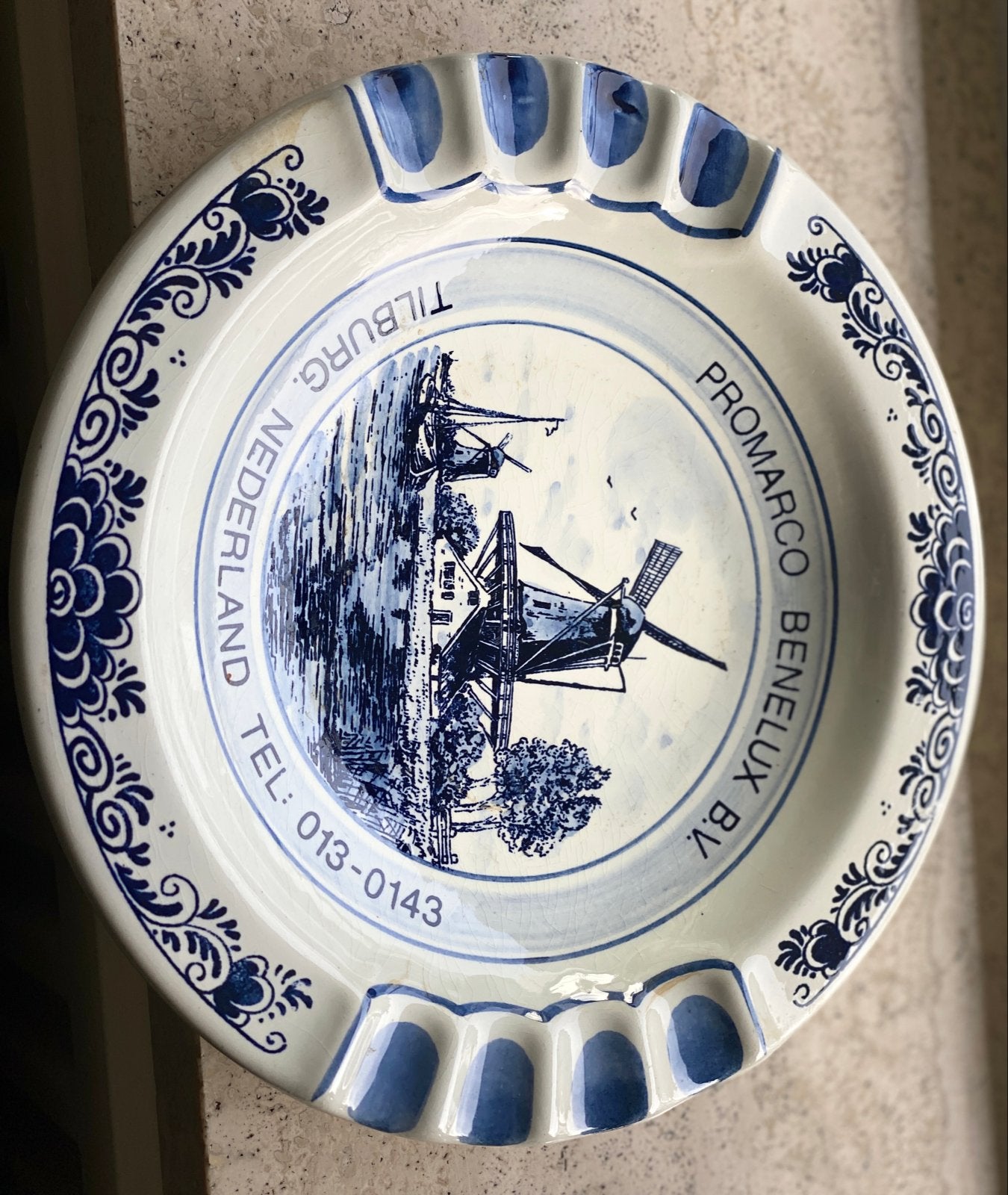 Delfts blauw borden rekje met Chinese kop en schot t.e.a.b., Ophalen of Verzenden