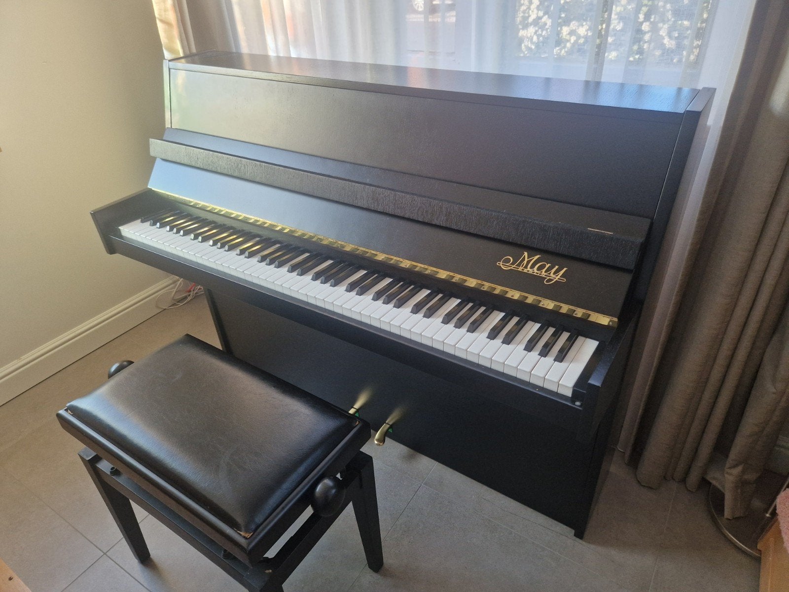 Piano May Berlin zwart satijn (fabrikant: Schimmel), Ophalen, Gebruikt, Zwart, Piano