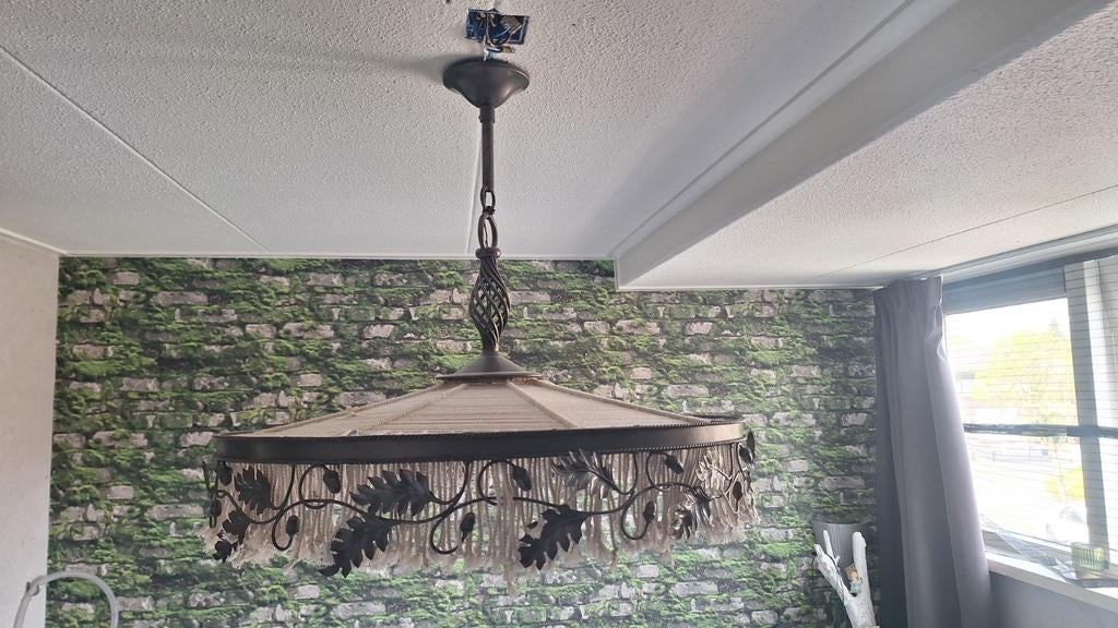 Unieke hanglamp met macramé en metalen bladeren, Ophalen of Verzenden, Gebruikt, Metaal, Bohemian, Rustiek, Natuurlijk
