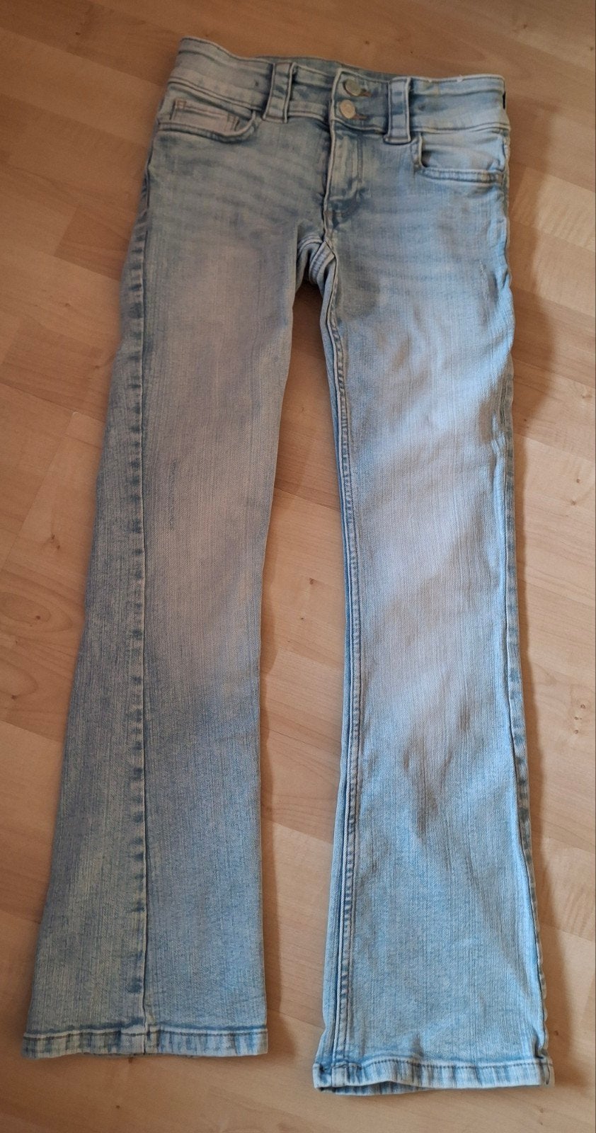 H&M Flared jeans maat 146 - Zo goed als nieuw, Kinderen en Baby's, Kinderkleding | Maat 146, Meisje, H&M, Zo goed als nieuw, Ophalen