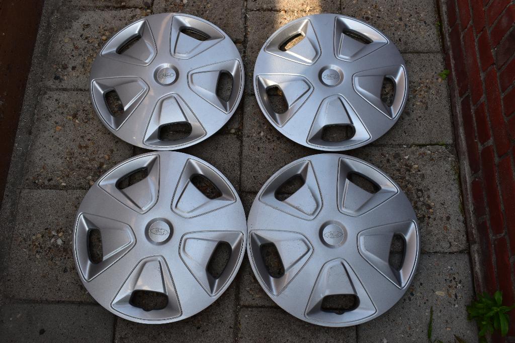 Set van 4 originele wieldoppen Ford Transit 16 inch, Auto diversen, Ophalen of Verzenden, Gebruikt