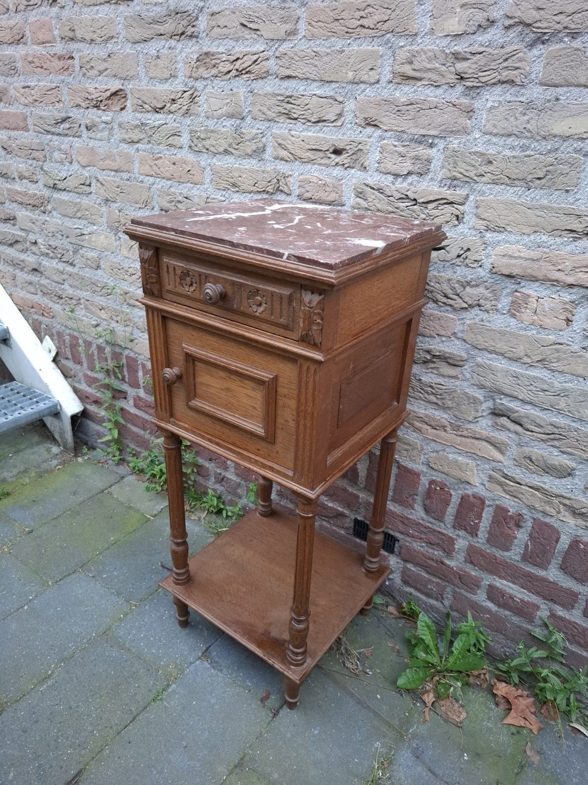 Antiek Eiken Nachtkastje Bijzettafel met Marmeren Blad, Ophalen, Hout, Minder dan 45 cm, 70 cm of meer