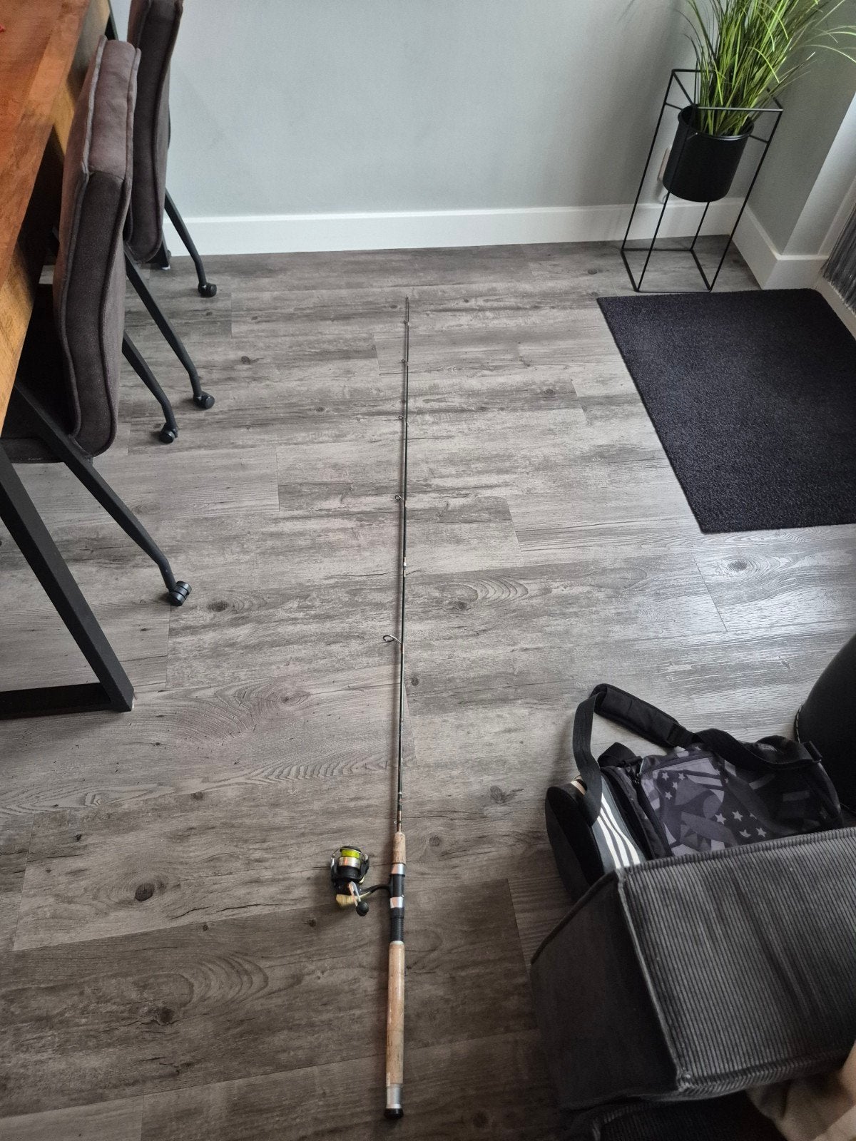 Hengel met Shimano molen - Werpgewicht 5/10 gram, Ophalen, Gebruikt, Werphengel