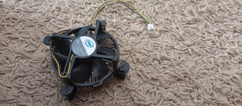 Intel Socket 775 CPU Koeler - Ventilator en Heatsink, Ophalen of Verzenden, Intel