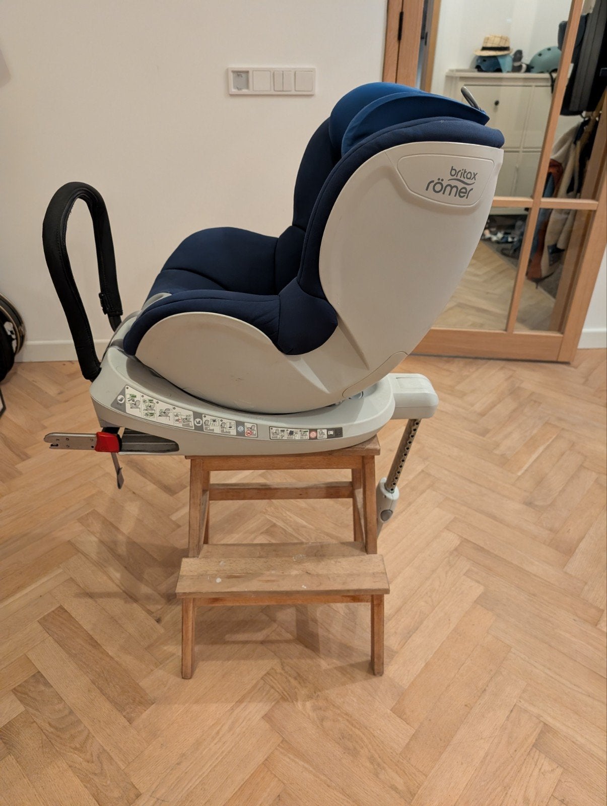 Britax Römer Dualfix Draaistoel Isofix 0-18 kg, Ophalen, Romer, Verstelbare rugleuning, Gebruikt