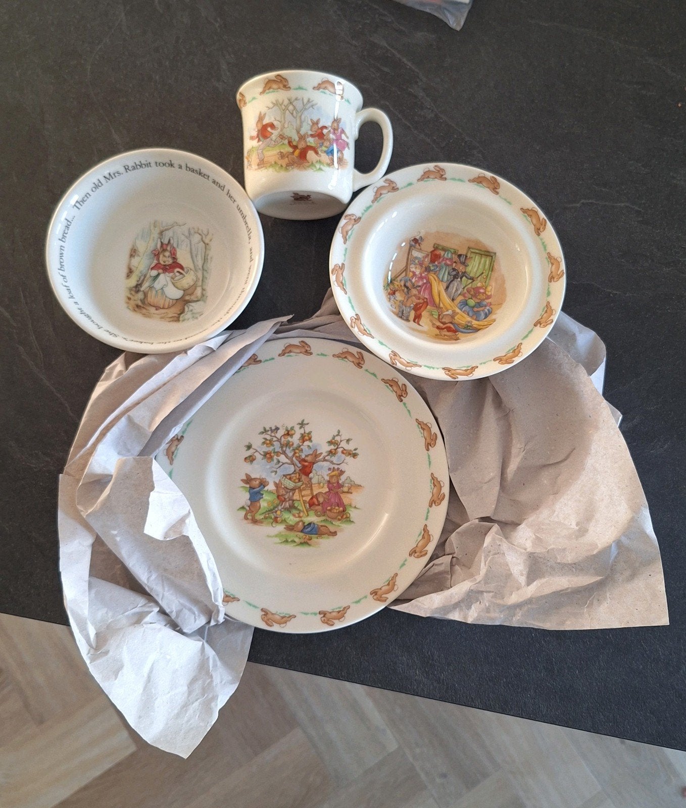 Royal Doulton Bunnykins servies set - Nieuwstaat, Nieuw, Ophalen of Verzenden, Overige stijlen, Porselein