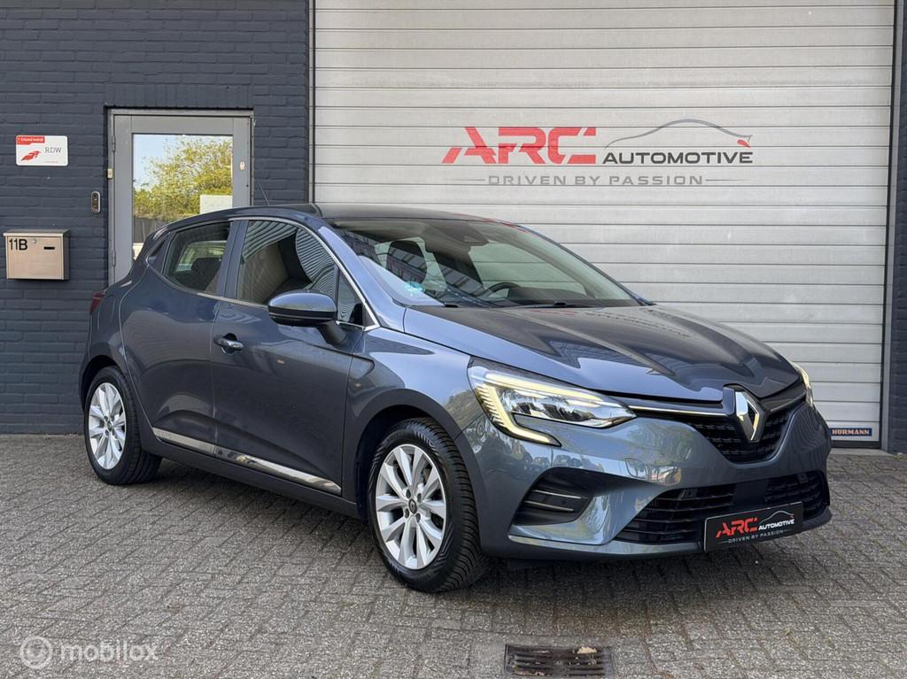 Renault Clio 1.0 TCe Intens Navi/Camera/Lane assist/Keyless, Voorwielaandrijving, 101 pk, Gebruikt, 580 kg
