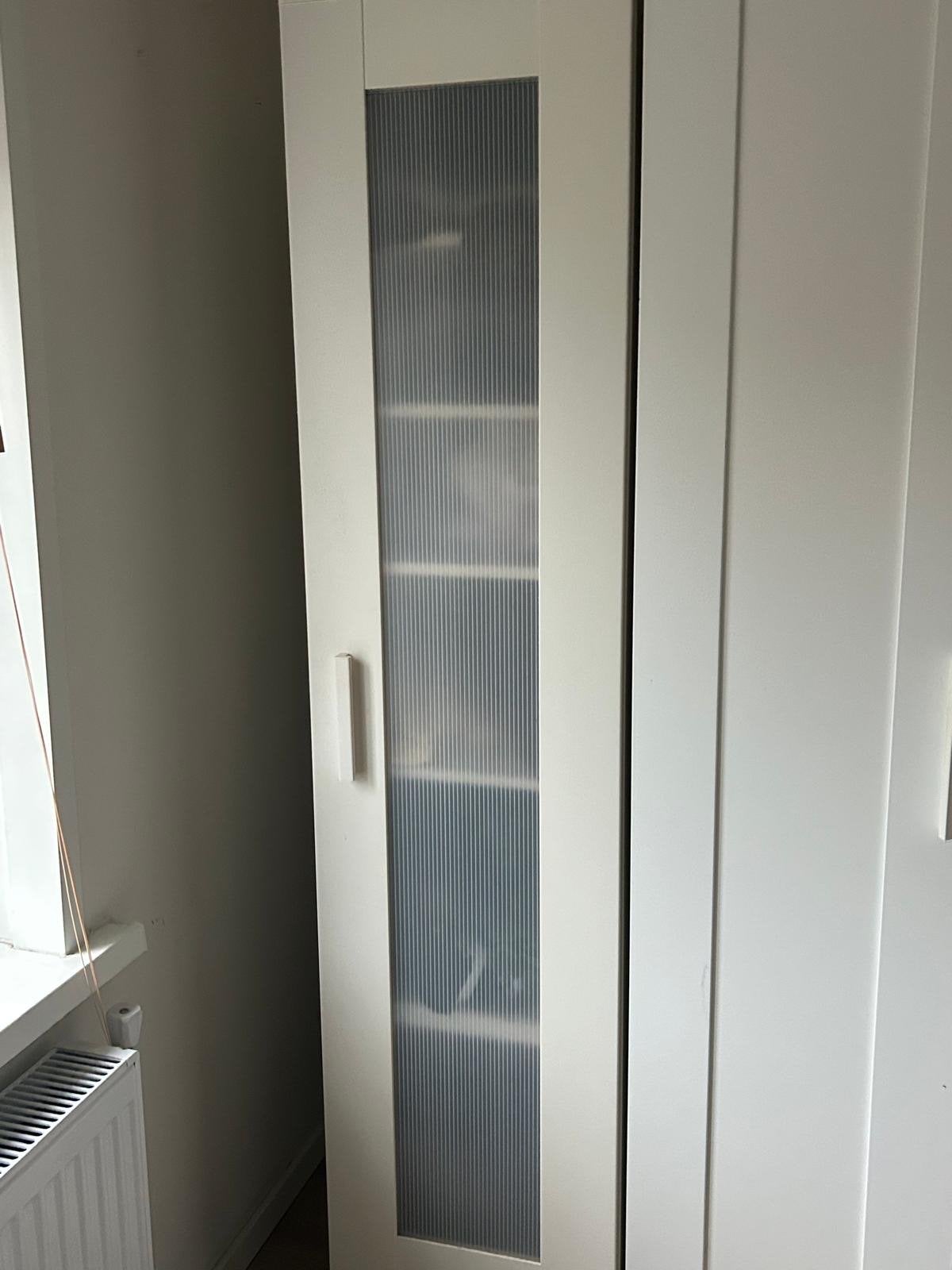 Witte kast met glazen deur - Zo goed als nieuw, Huis en Inrichting, Ophalen, Minder dan 50 cm, Zo goed als nieuw, 150 tot 200 cm