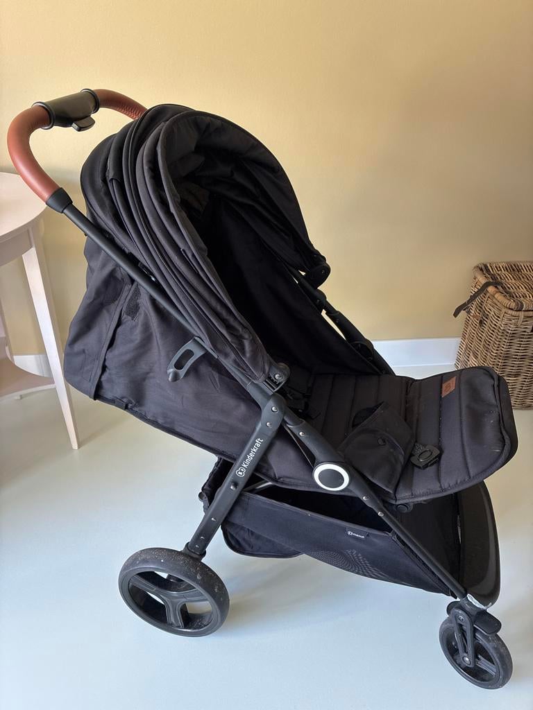 Kinderkraft NUBI buggy - Compact en lichtgewicht, Kinderen en Baby's, Ophalen, Zo goed als nieuw, Overige merken, Verstelbare rugleuning