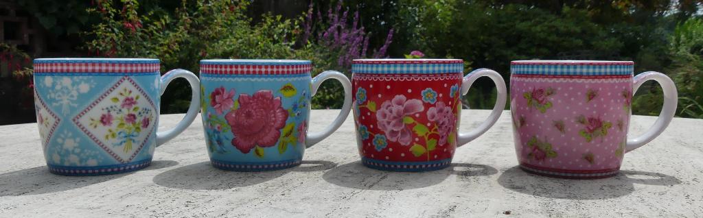 Studio PIP Thee / Choco / Koffie Mokken Eierdoppen, Nieuw, Ophalen of Verzenden, Wedgwood, Kop(pen) en/of Schotel(s)