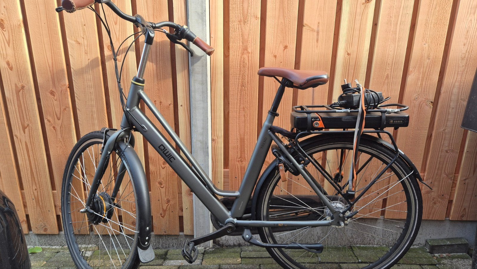 Qwic E-bike met defecte accu - voor onderdelen/reparatie, Ophalen, Gebruikt, Minder dan 30 km per accu, Qwic