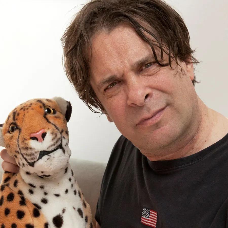 Hans Teeuwen Laffe verlosser 1 kaart Breda 29/4, Eén persoon, Maart