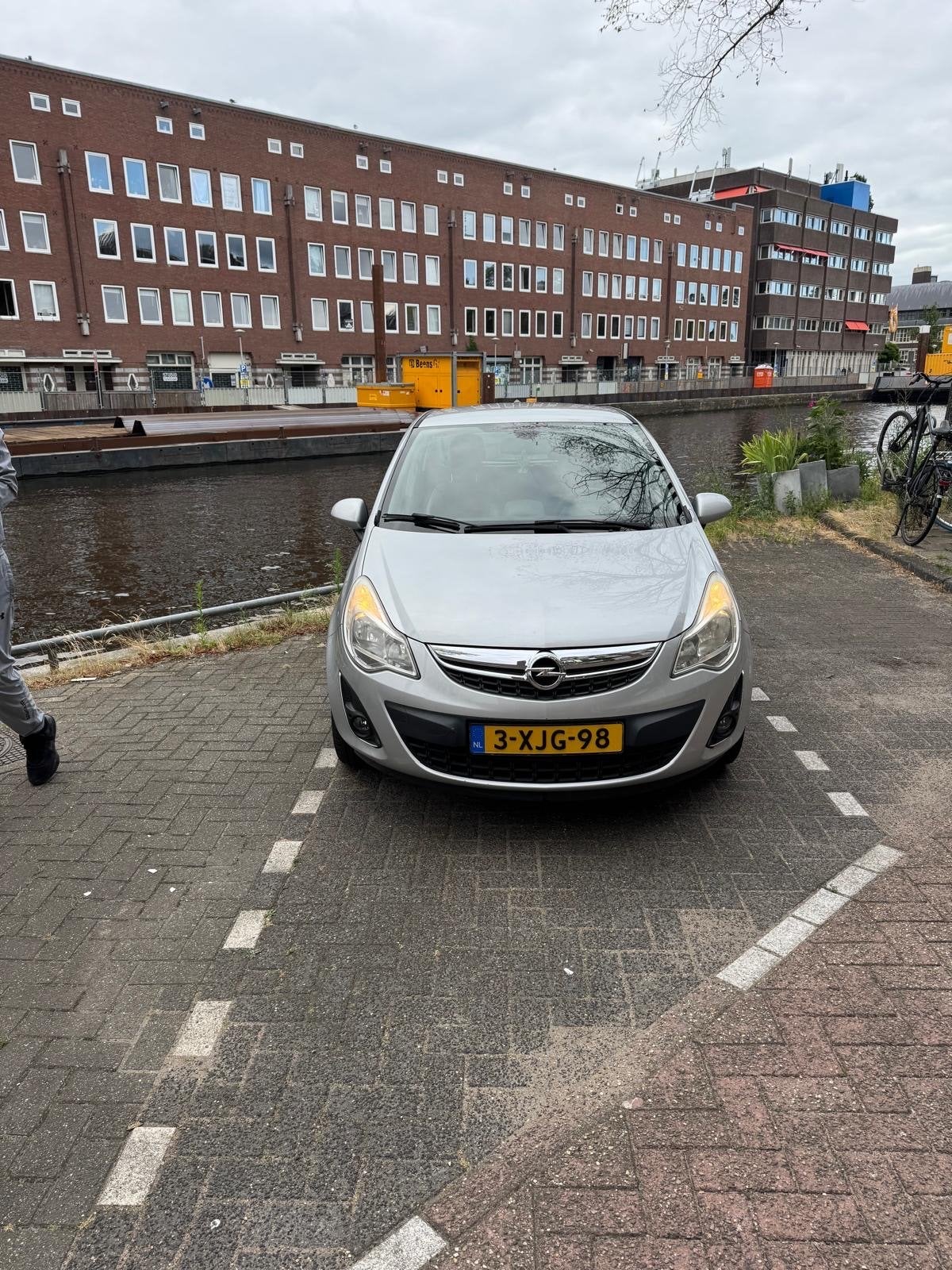 Opel Corsa 1.4 16V 5D 2013 Grijs, Auto's, Voorwielaandrijving, 1063 kg, 1398 cc, 4 cilinders