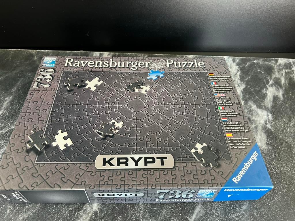 Ravensburger puzzel 736 stukjes krypt zwart, Ophalen of Verzenden, Minder dan 500 stukjes, Zo goed als nieuw