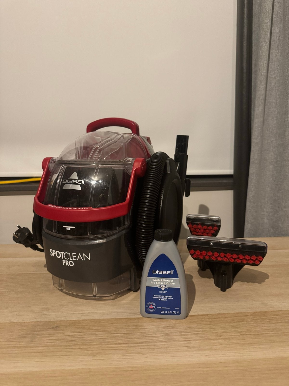 Bissell SpotClean Pro Vlekkenreiniger - Zo goed als nieuw, Witgoed en Apparatuur, Overige merken, Ophalen of Verzenden, Zo goed als nieuw
