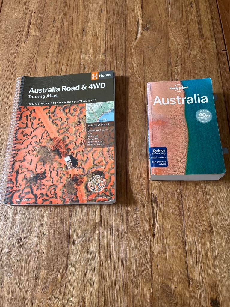 Reismap en boek Australië, Gelezen, Lonely Planet, Reisgids of -boek, Australië en Nieuw-Zeeland