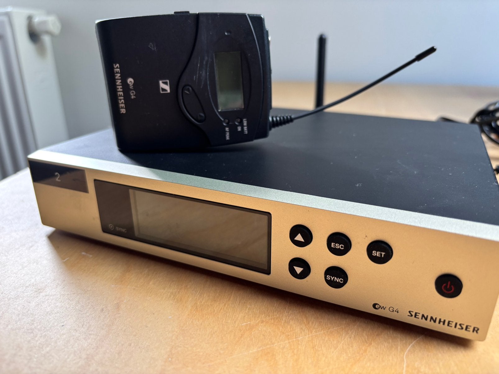 Sennheiser EM100 G4 receiver en beltpack, Ophalen of Verzenden, Zo goed als nieuw, Audio