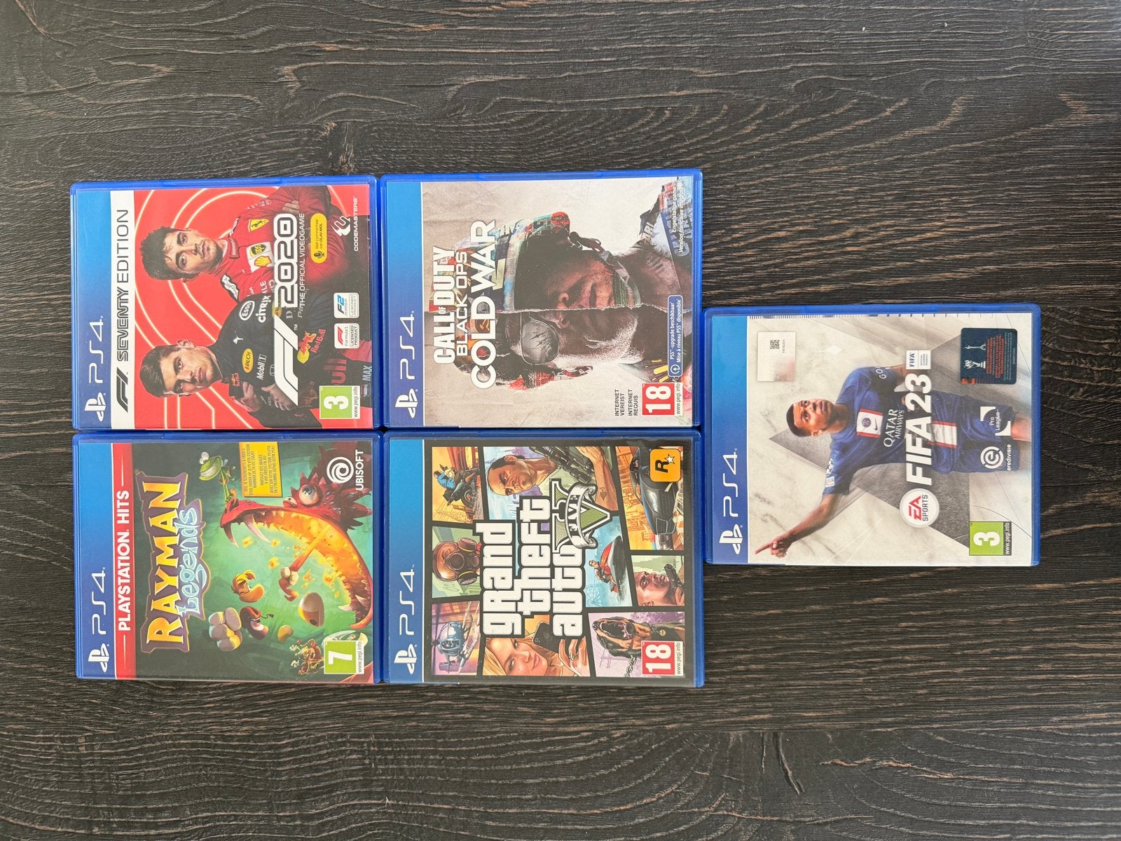 PlayStation 4 Pro (CUH-7216B) + 1 controller + 5 Games, 1 speler, Ophalen of Verzenden, Zo goed als nieuw, Vanaf 3 jaar