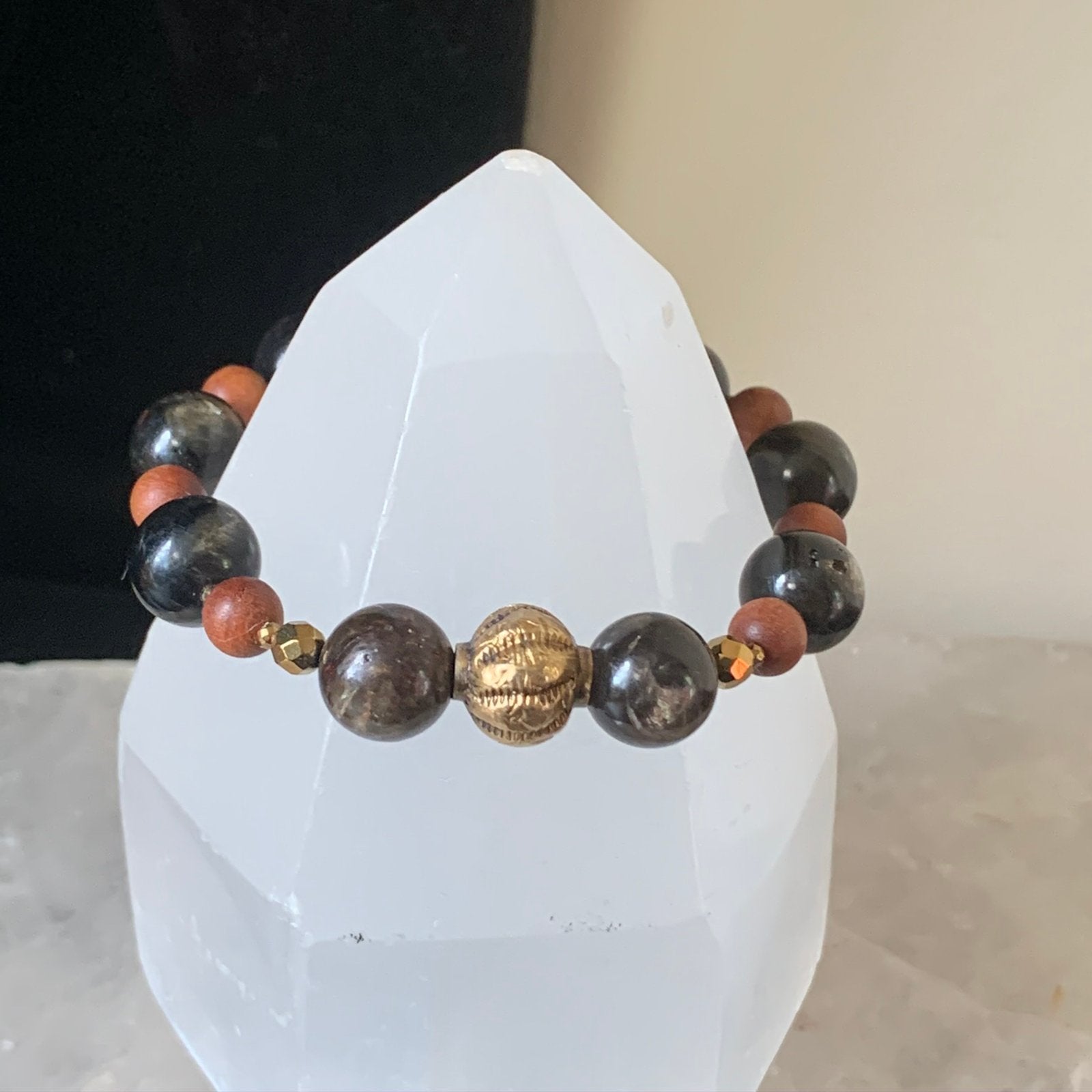 Biotiet sandalwood beschermt aura straling zuivert magie, Sieraden, Tassen en Uiterlijk, Met bedels of kralen, Nieuw, Ophalen of Verzenden
