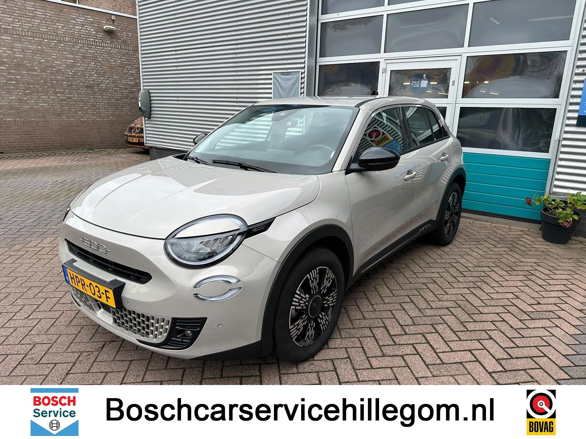 FIAT 600 1.2 Hybrid Turbo Charged 100pk Aut Urban, Auto's, Dealer onderhouden, Gebruikt, 620 kg, Origineel Nederlands