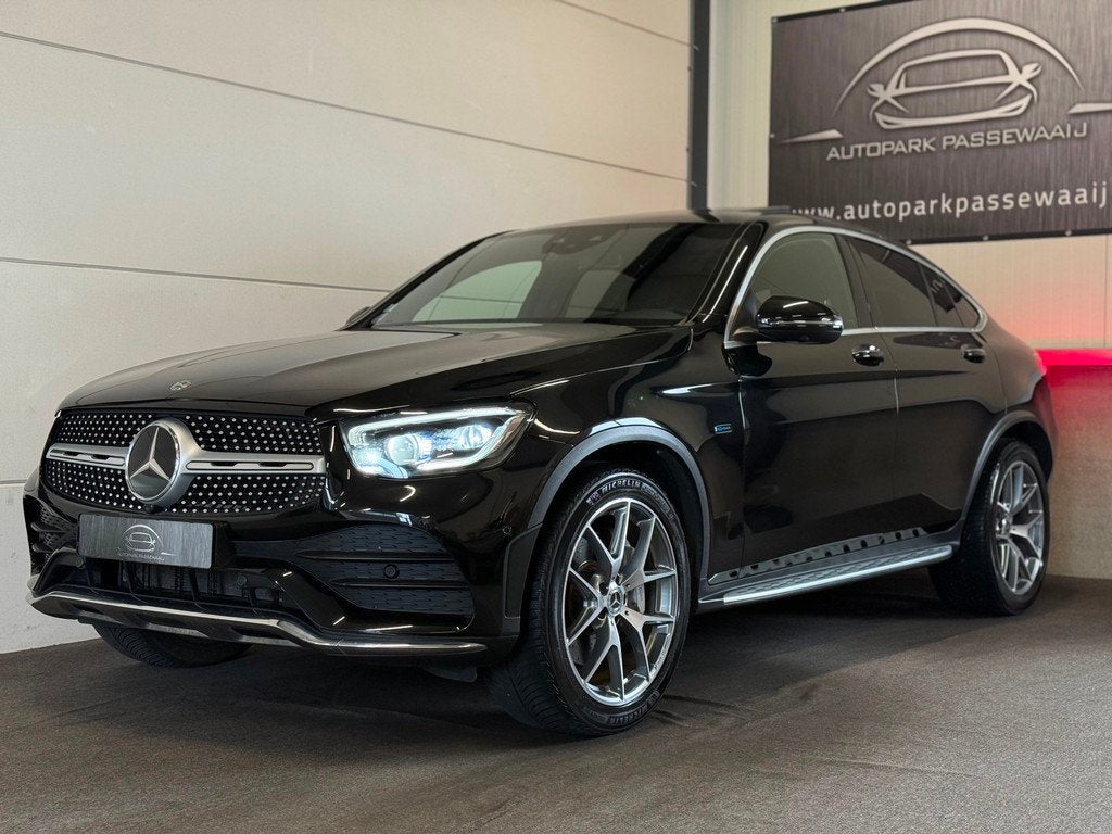 Mercedes-Benz GLC-klasse Coupé 300e 4MATIC AMG Pano, ACC, A, Auto's, Automaat, 1940 kg, Gebruikt, Zwart