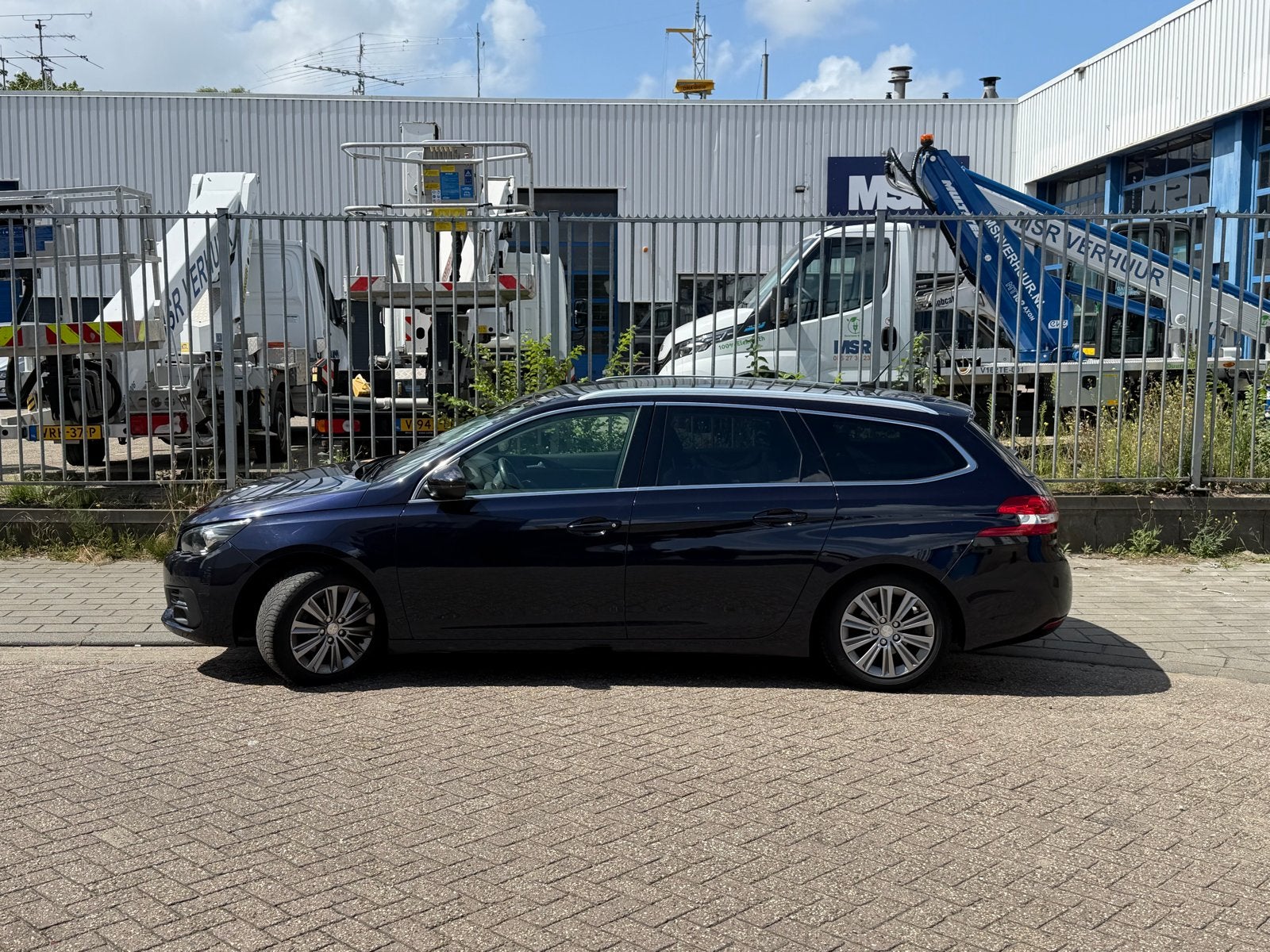 Peugeot 308 1.2 Puretech 130pk S&S Eat8 2019 Blauw, Auto's, 1199 cc, Blauw, Origineel Nederlands, 630 kg