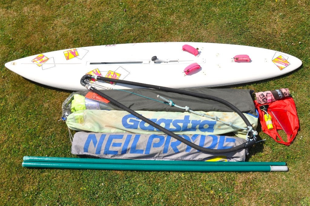 Manta 320 (170L) complete beginnersset met 3 zeilen, Watersport en Boten, Ophalen, Gebruikt, 3.5 tot 5 m², Met mast