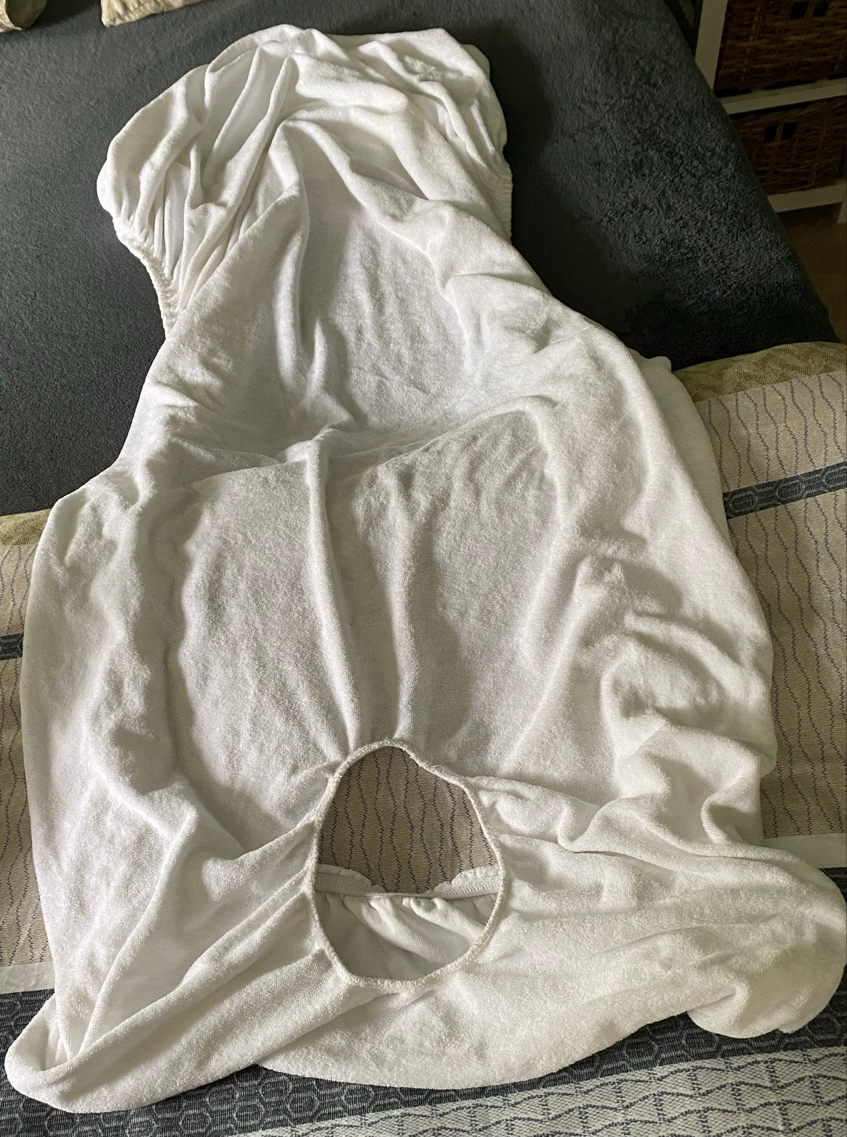Handdoek met elastiek voor over massage tafel, Ophalen, Zo goed als nieuw