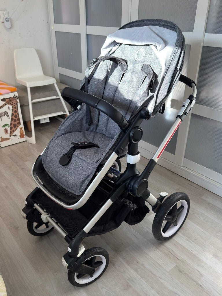 Bugaboo Fox 2 Kinderwagen + Reiswieg + Regenhoes, Ophalen, Gebruikt, Bugaboo, Combiwagen