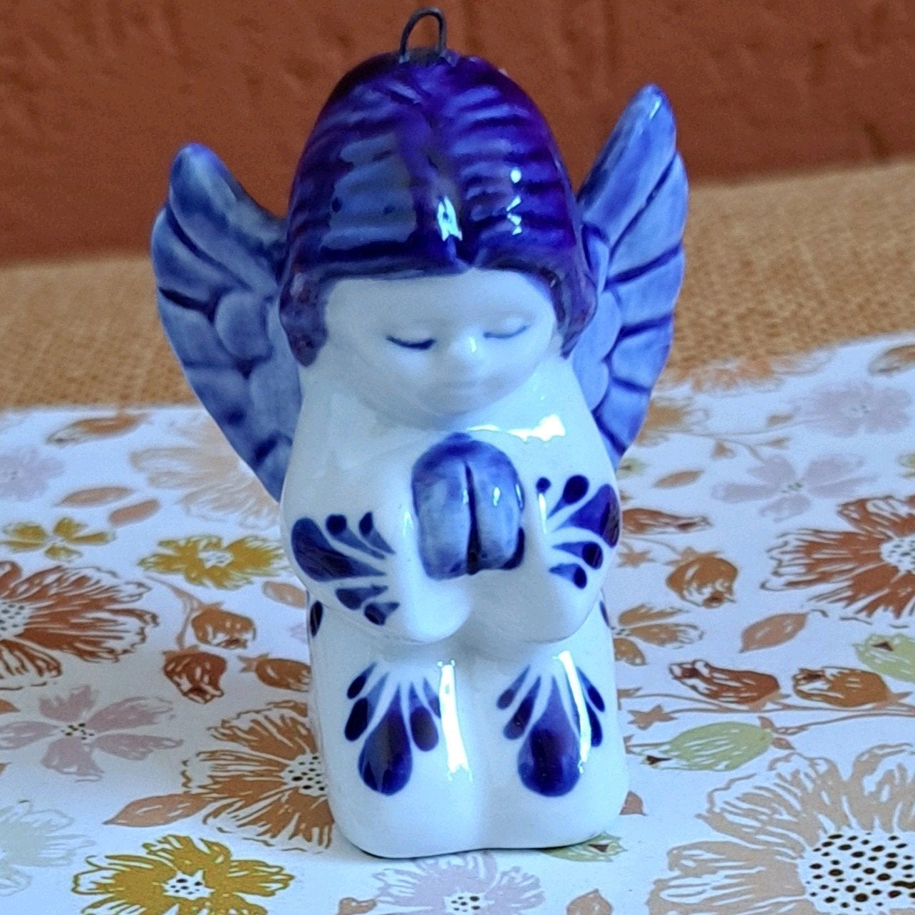 Delftsblauw biddend engeltje (beeldje), Ophalen of Verzenden, Zo goed als nieuw, Dier