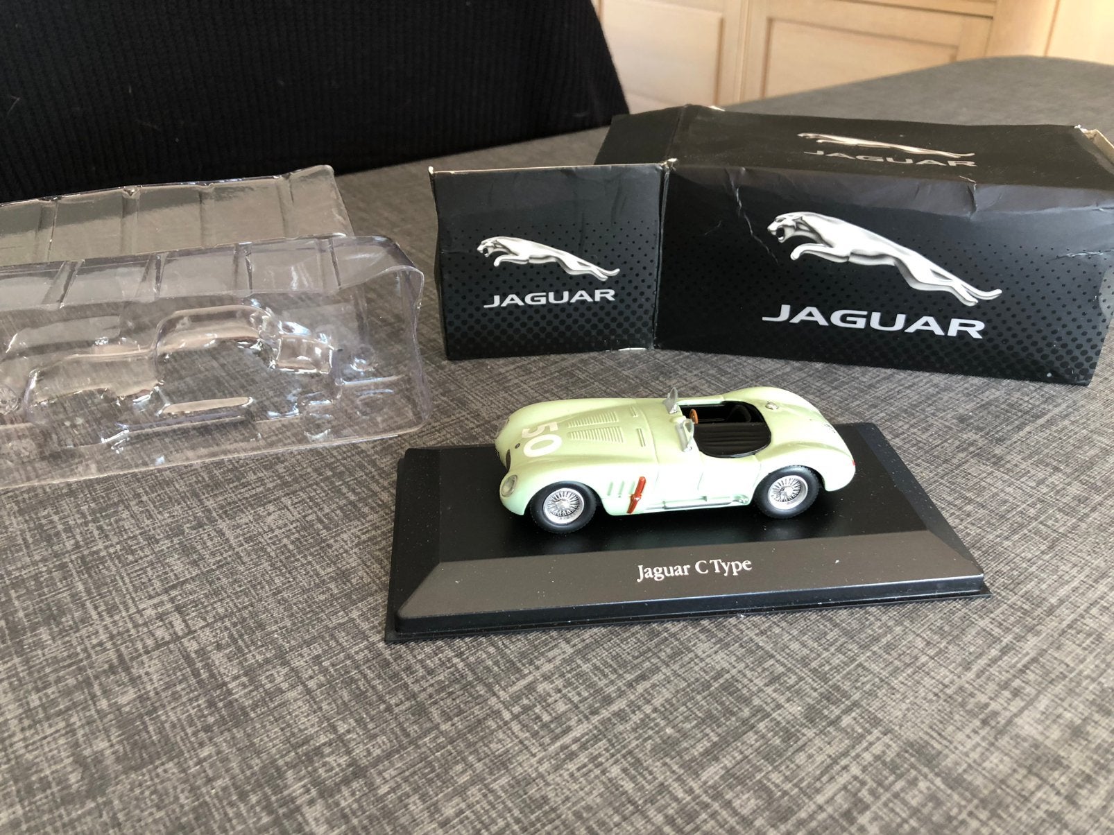 Atlas jaguar serie 1/43 jaguar c type, Ophalen, Zo goed als nieuw, Auto, Overige merken