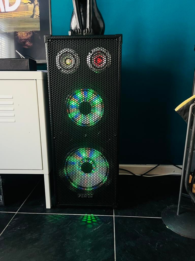 Fenton speakers, Zo goed als nieuw, 120 watt of meer, Front, Rear of Stereo speakers, Ophalen