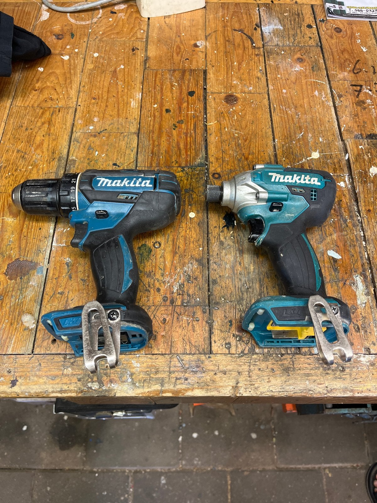 Makita Combi Set: Schroeftol en Schroefboormachine, Doe-het-zelf en Verbouw, Gereedschap | Boormachines, Gebruikt, Variabele snelheid