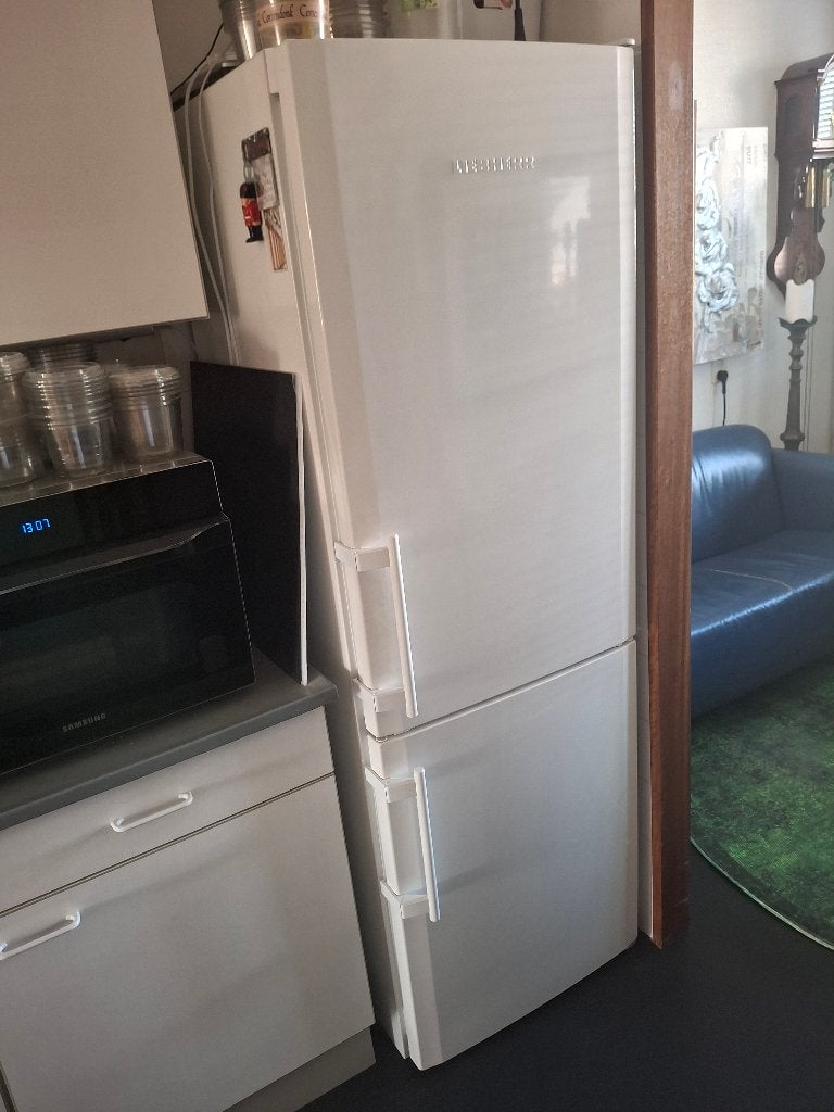 Liebher comfort no frost, Ophalen, 200 liter of meer, 60 cm of meer, Met aparte vriezer