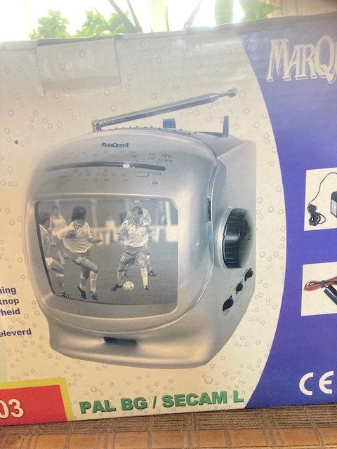 Marquant zwart-wit tv met AM/FM radio., Ophalen, Gebruikt