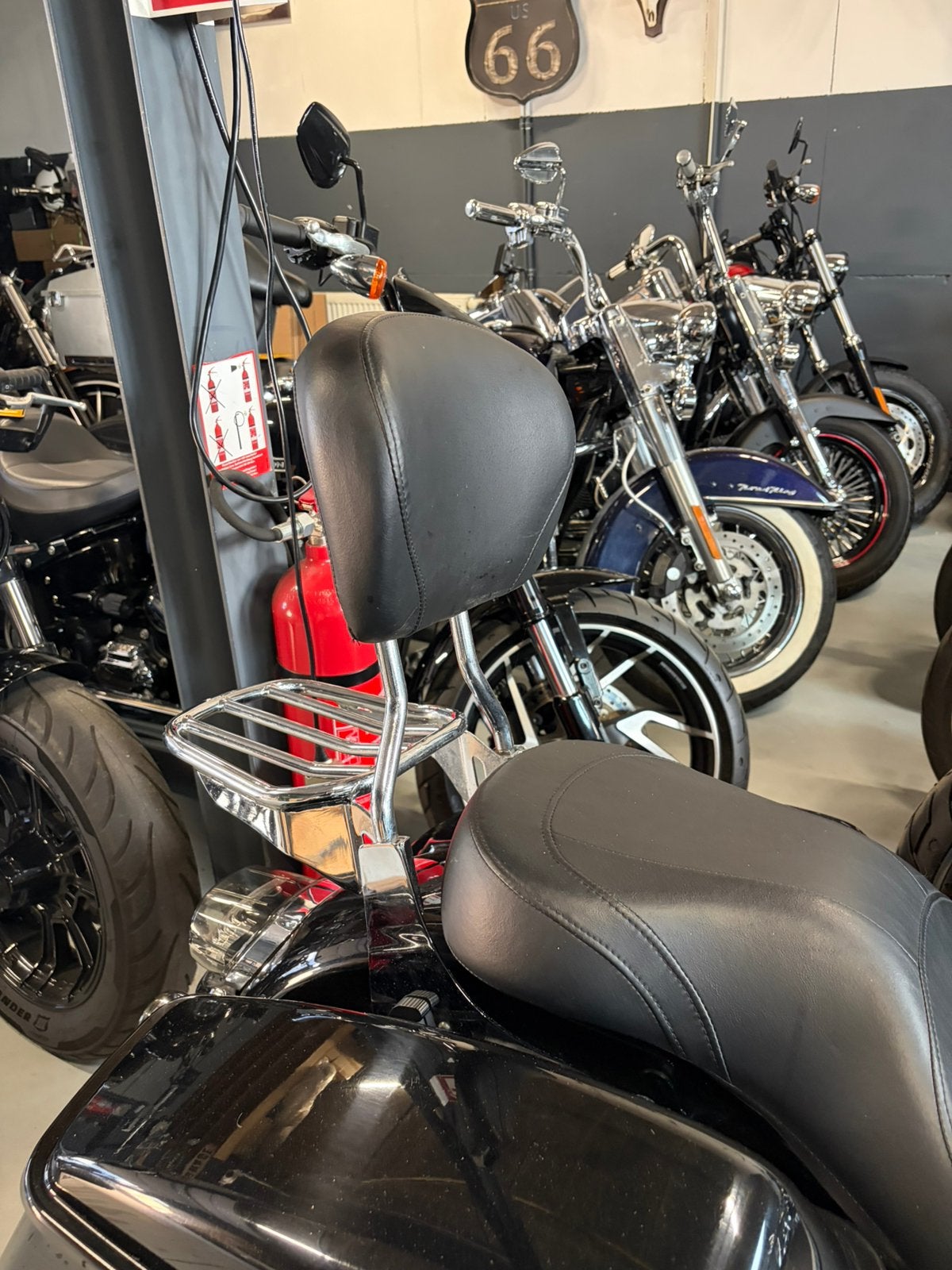 Harley Davidson Dyna Sissybar rugsteun 06-17 switchback, Ophalen of Verzenden, Gebruikt